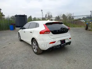 Volvo V40 T5 AWD 2015 White