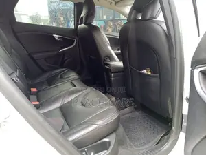 Volvo V40 T5 AWD 2015 White