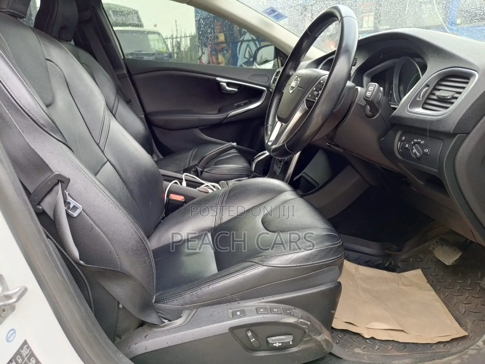 Volvo V40 T5 AWD 2015 White