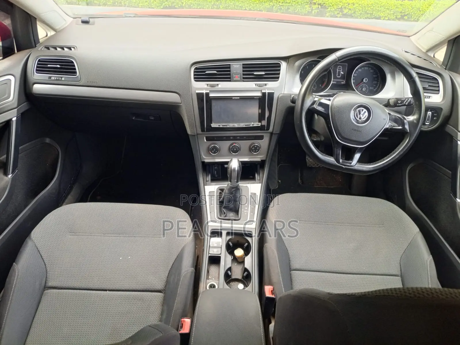 Volkswagen Golf 2.5L PZEV 4dr Hatchback (2.5L 5cyl 6A) 2014 Red