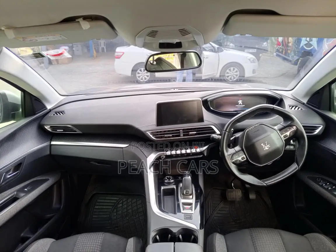 Peugeot 3008 2018 Gray