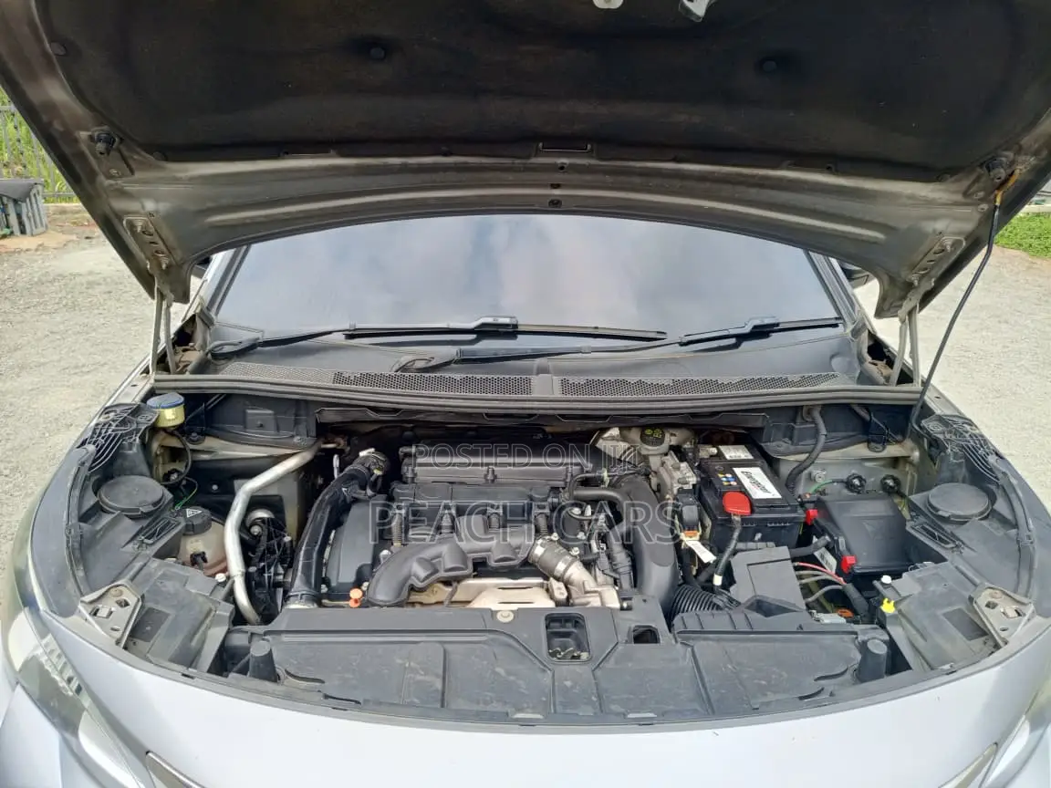 Peugeot 3008 2018 Gray
