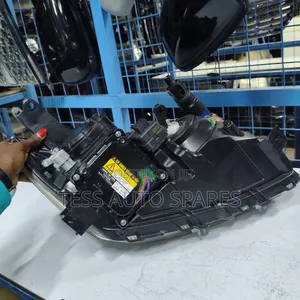Toyota Rav 4 Ac 36 Xenon Headlight