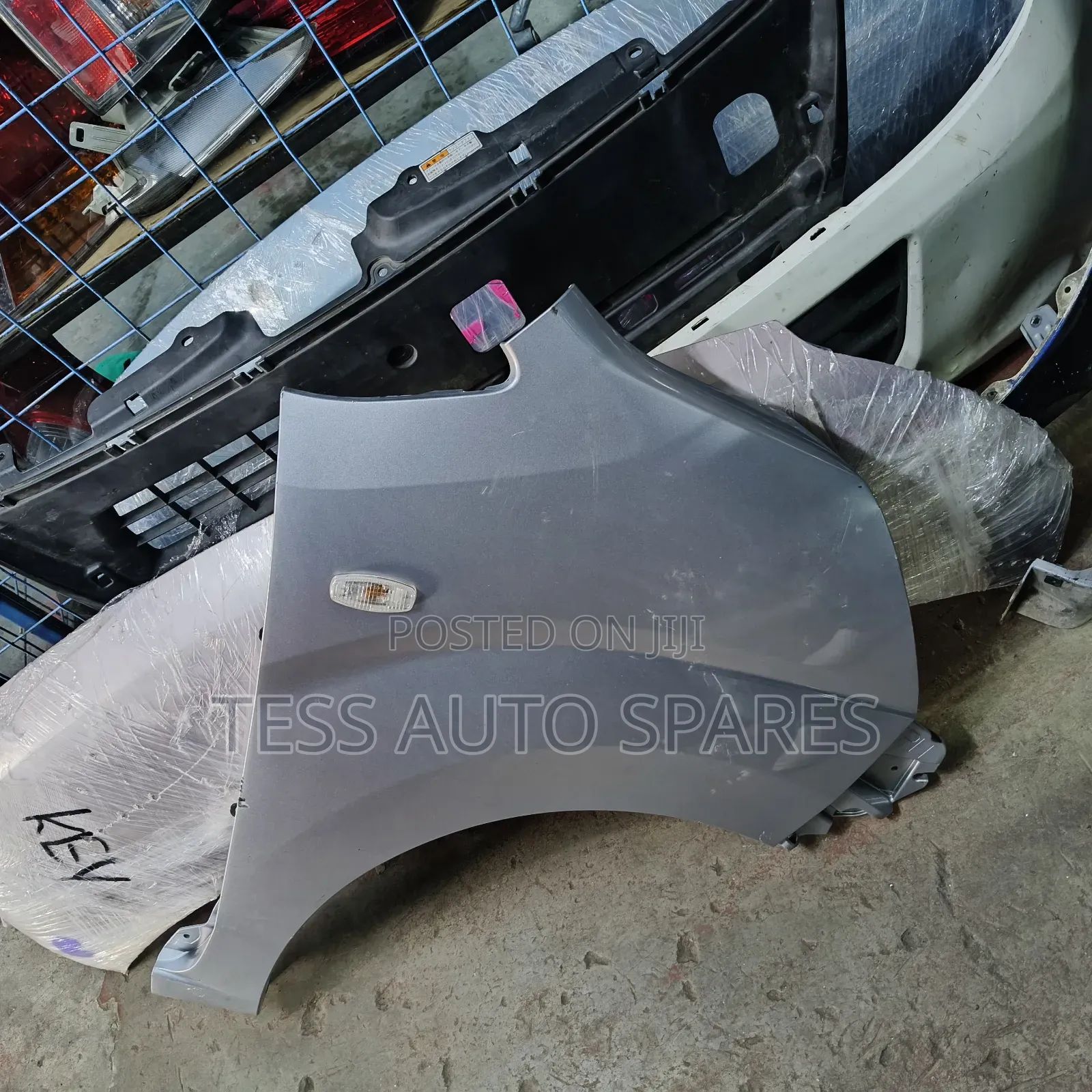 Daihatsu Move Fenders