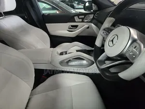 Mercedes-Benz GLE-Class 2022 Black