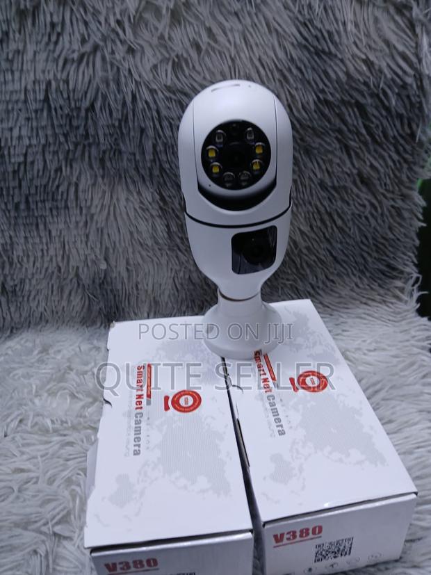 V380dual Lens Bulb Camera Light CCTV Ip Camera - main view