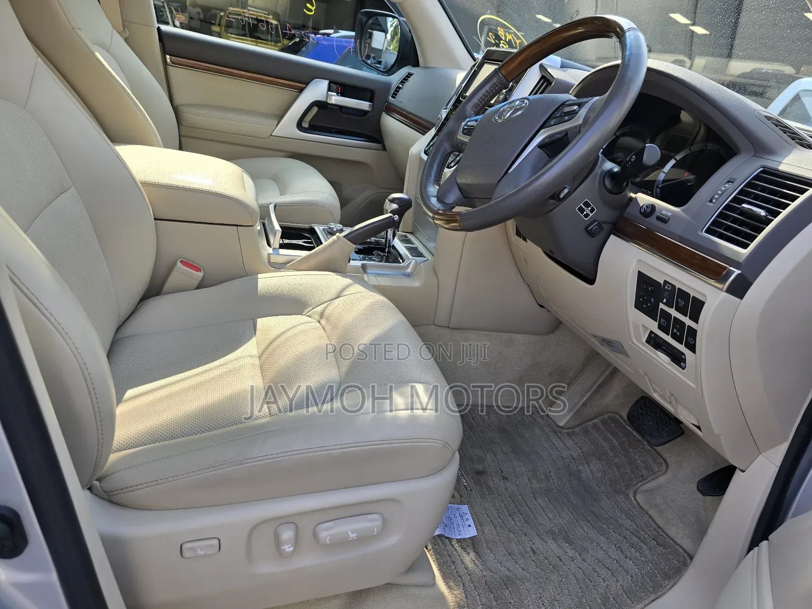 Toyota Land Cruiser 2018 Silver