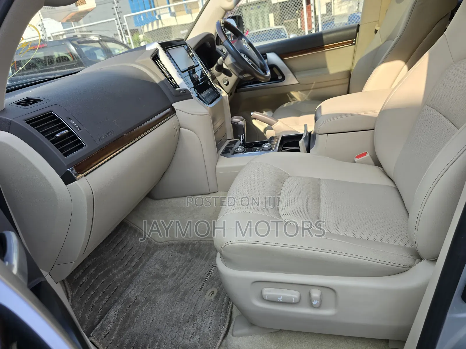 Toyota Land Cruiser 2018 Silver