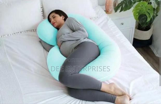 U-Shaped C-Shaped Pregnancy Pillow - main view