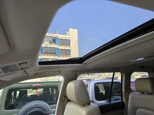 Toyota Land Cruiser 2018 Maroon