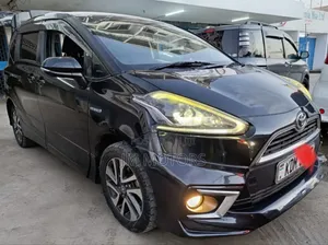 Toyota Sienta 2016 Black