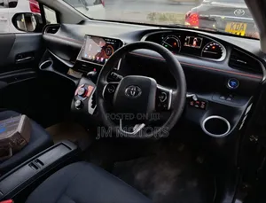 Toyota Sienta 2016 Black