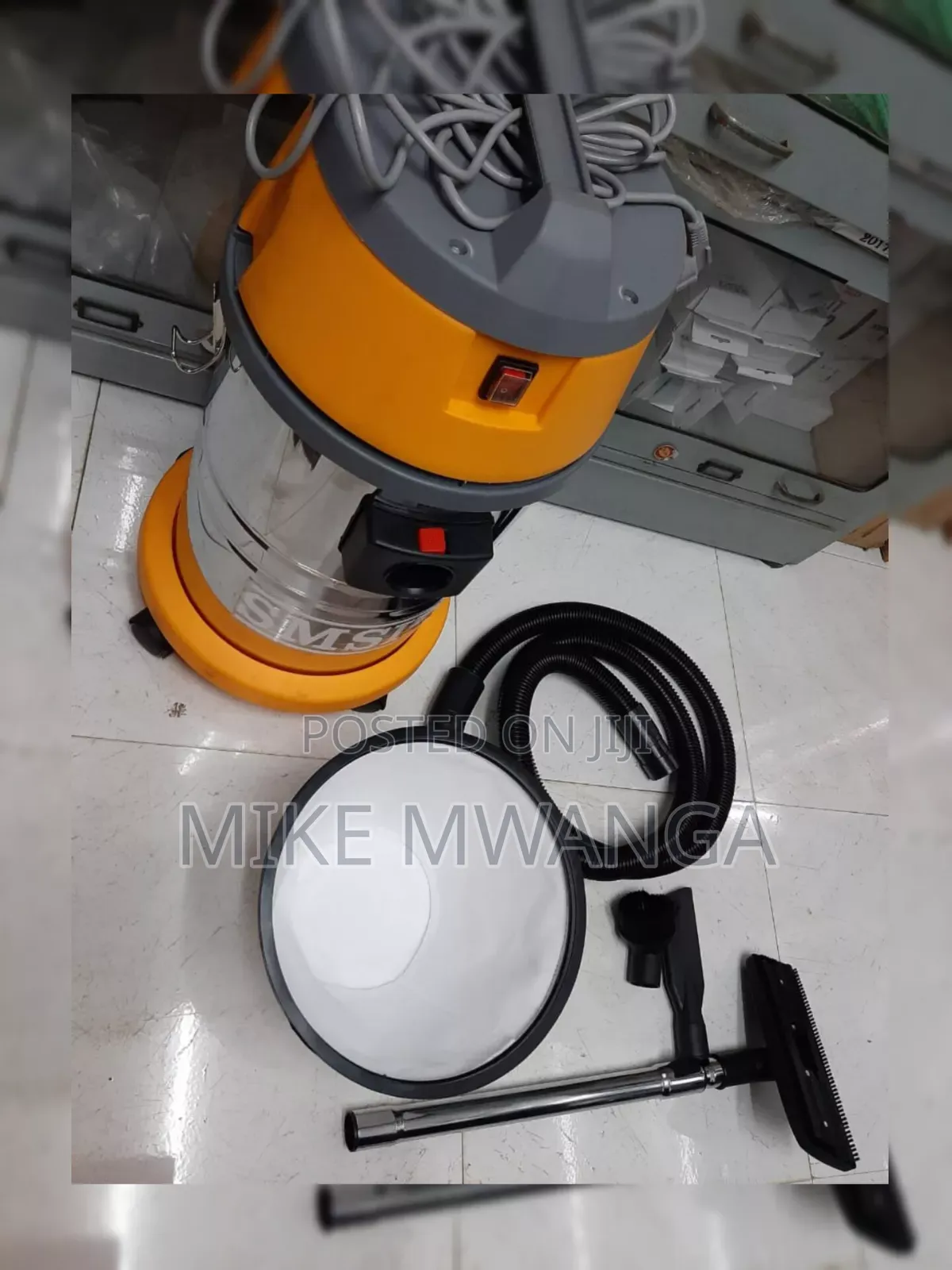 Efficient Wet and Dry 100l Vacuum Cleaner