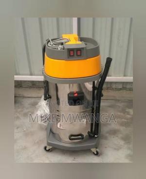 Fully Equipped Vacuum Cleaner/ Wet and Dry 100l - main view