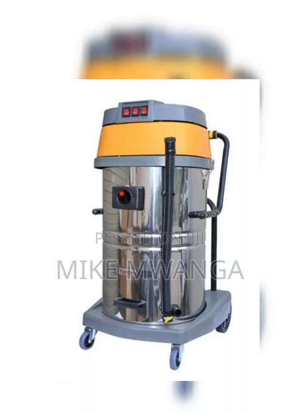 Large Scare Wet and Dry Vacuum Cleaner