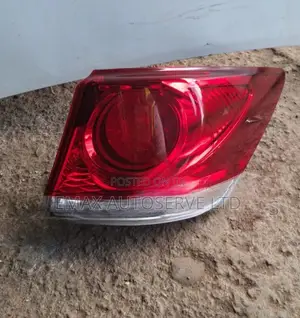 Toyota Crown Athlete 2014-2018 Taillight/Backlight