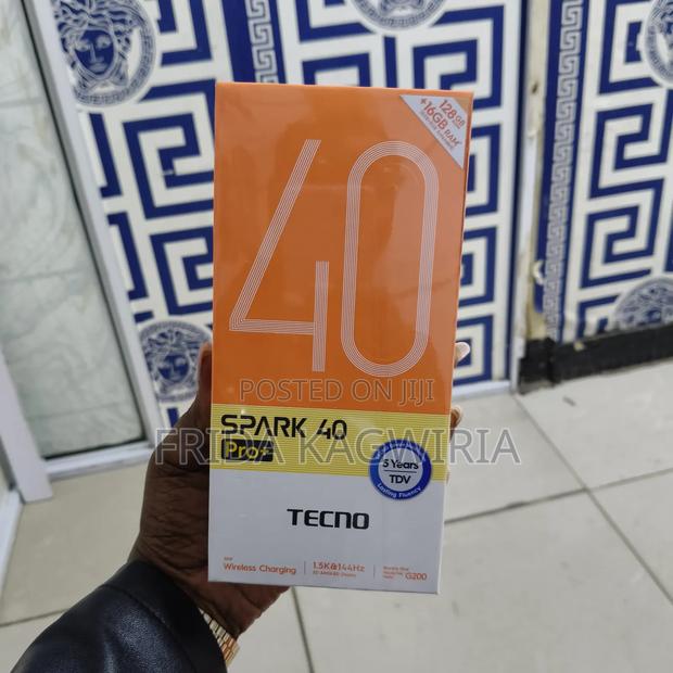 New Tecno Spark 40 Pro+ 256 GB Black - thumbnail 2