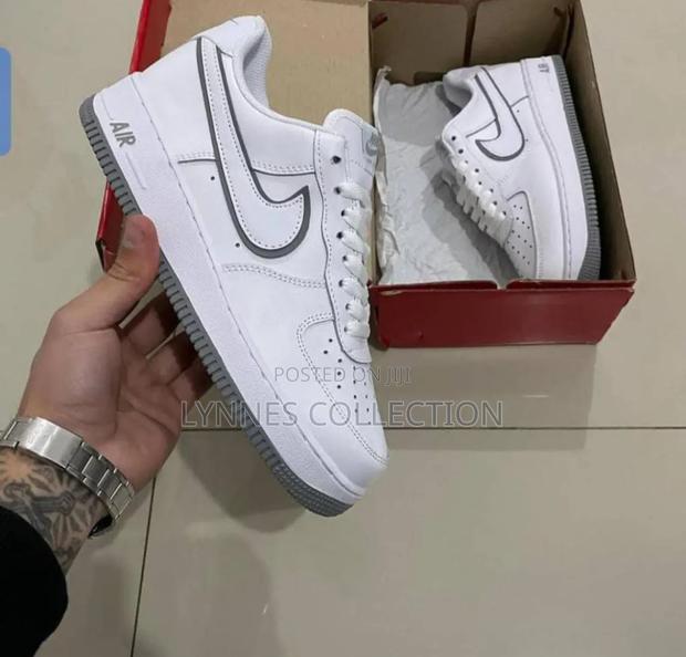 Custom Nike Air Force 1s ,Customs Sizes 38-45 - thumbnail 3