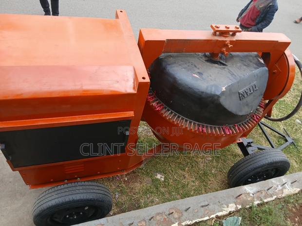 Batch Mixer (Concrete Mixer) Titan - thumbnail 3