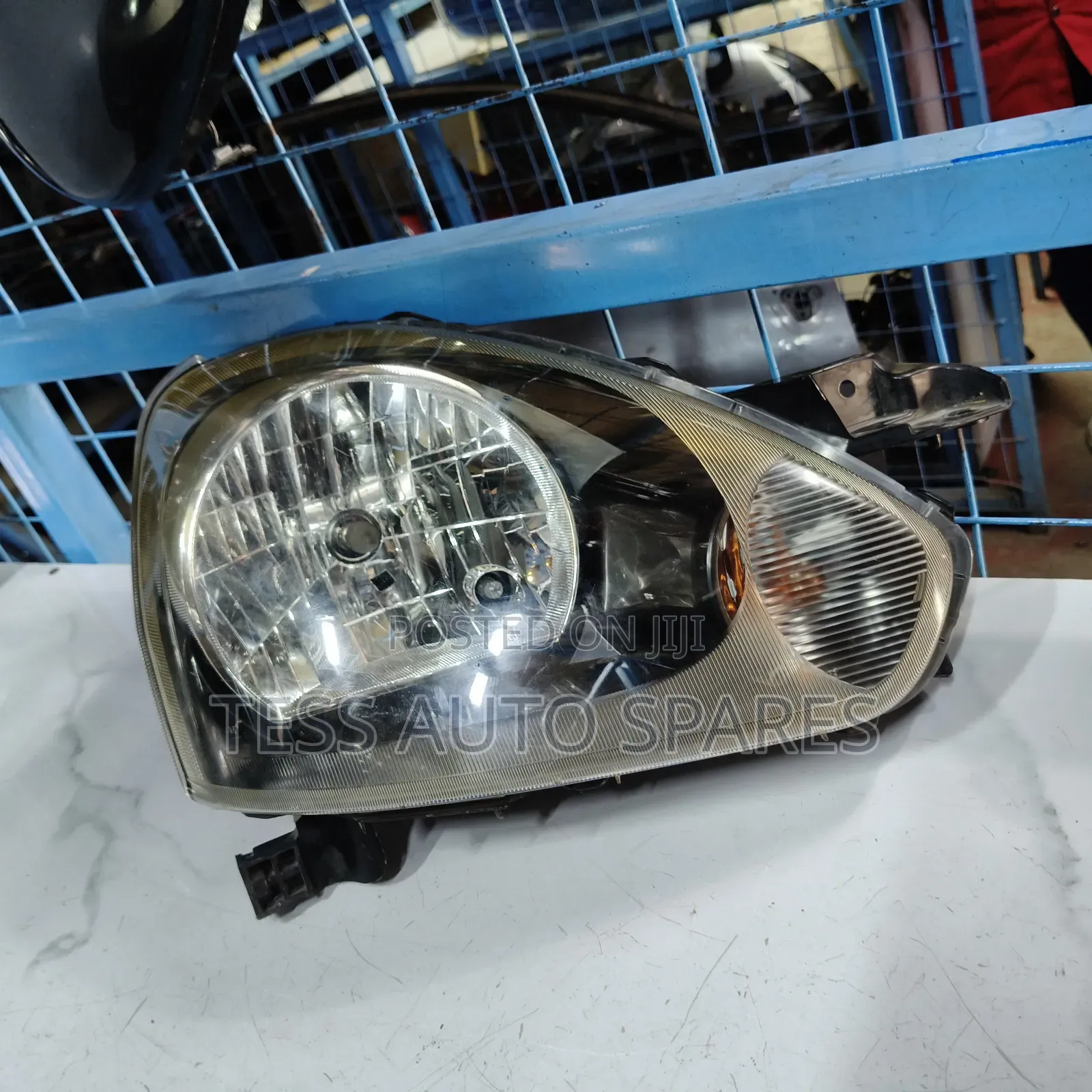 Daihatsu Mira Headlight