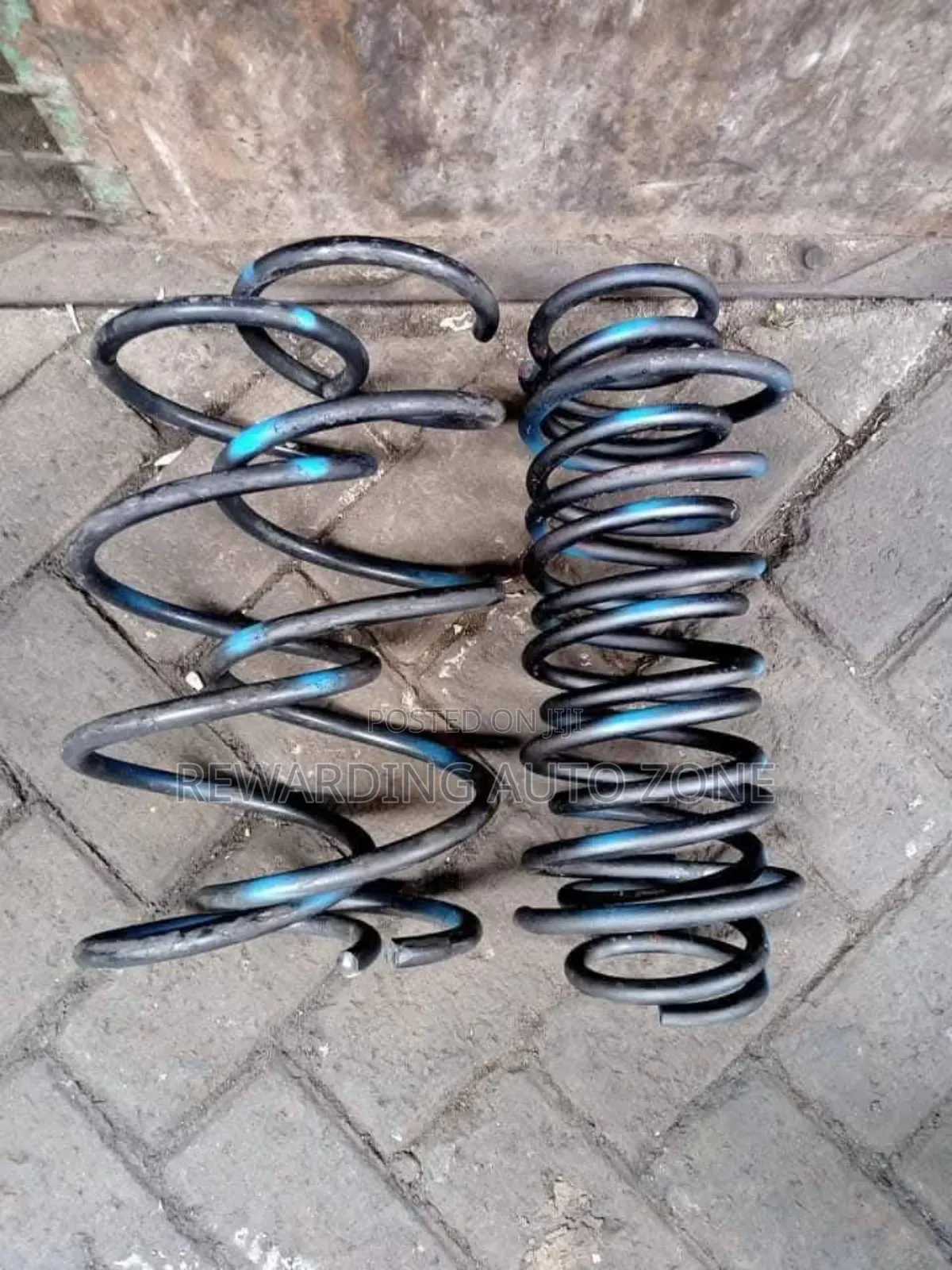 Heavyjuty Spring Toyota Alphard 2009.
