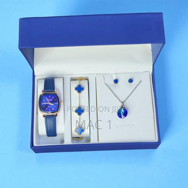 5 PCS Ladies Gift Set Female Watch Bracelet Necklace Earing Gift Box