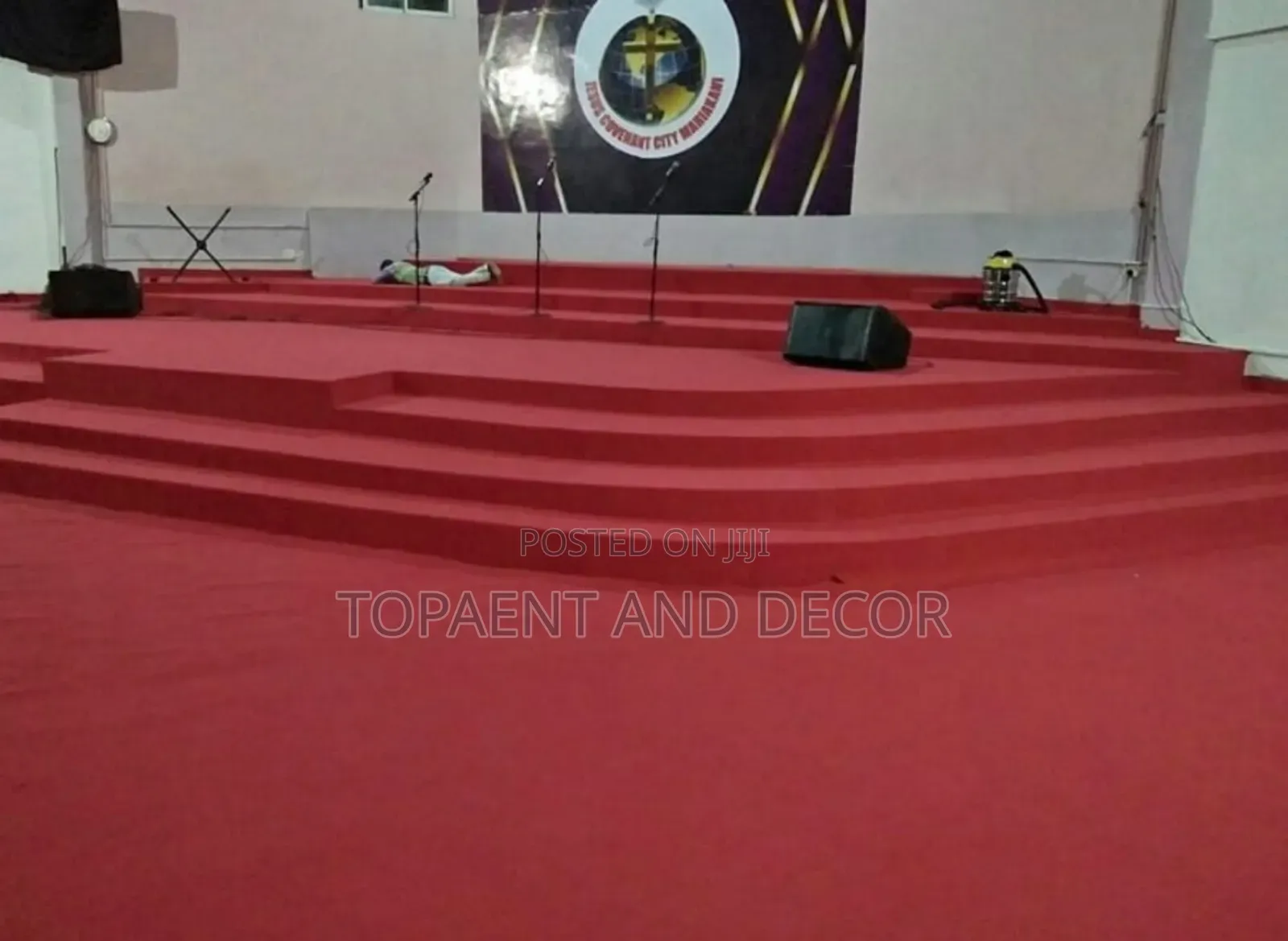 Stylish Alter Wall to Wall Carpet Well Designed