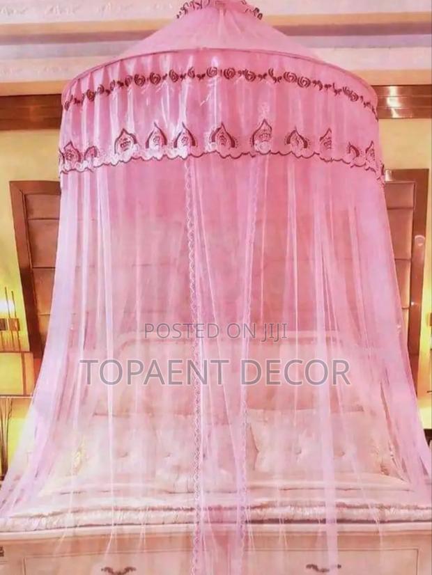 Pink Round Strong Net, Smooth Touch Mosquito Net - main view