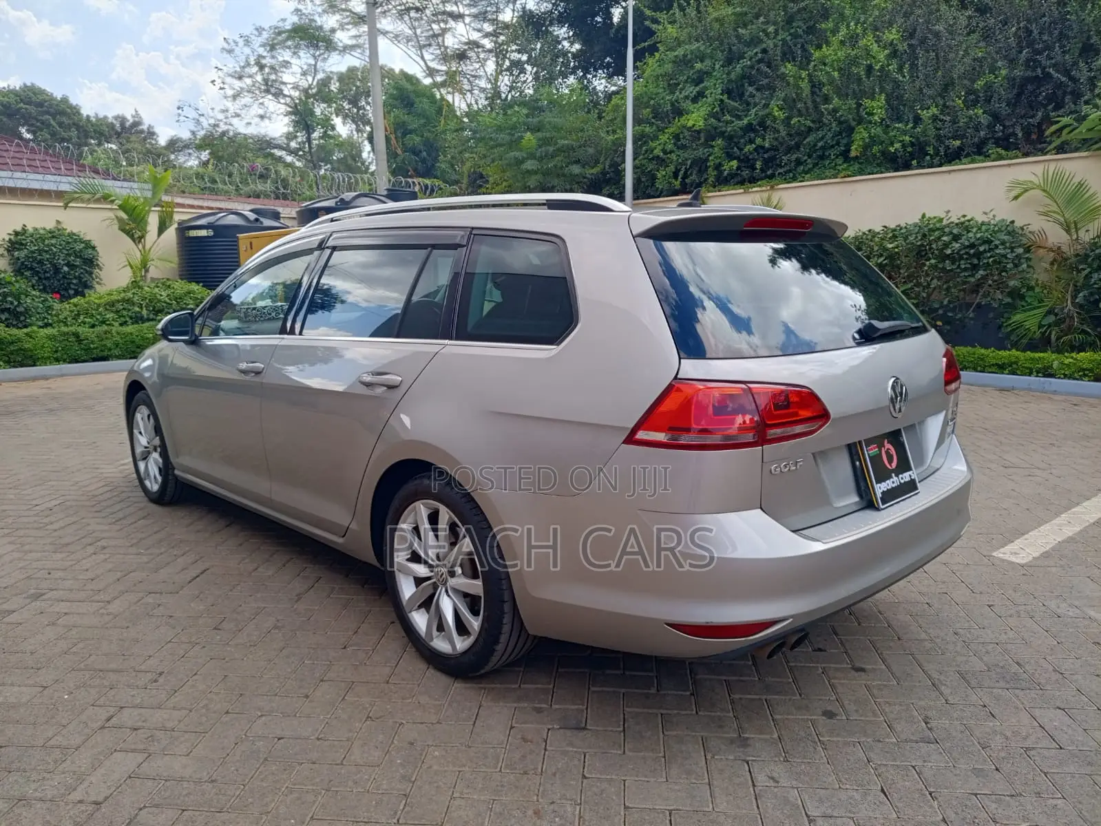 Volkswagen Golf TSI 2-Door FWD 2016 Silver