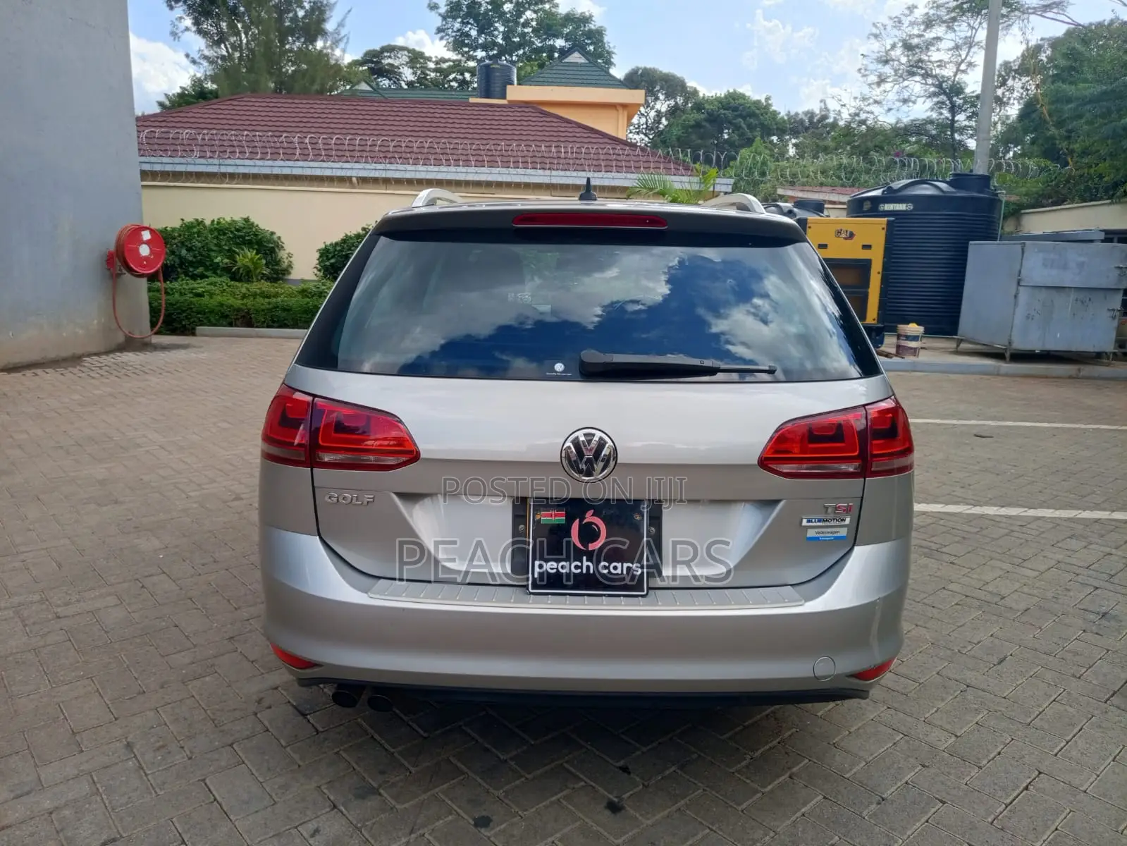 Volkswagen Golf TSI 2-Door FWD 2016 Silver