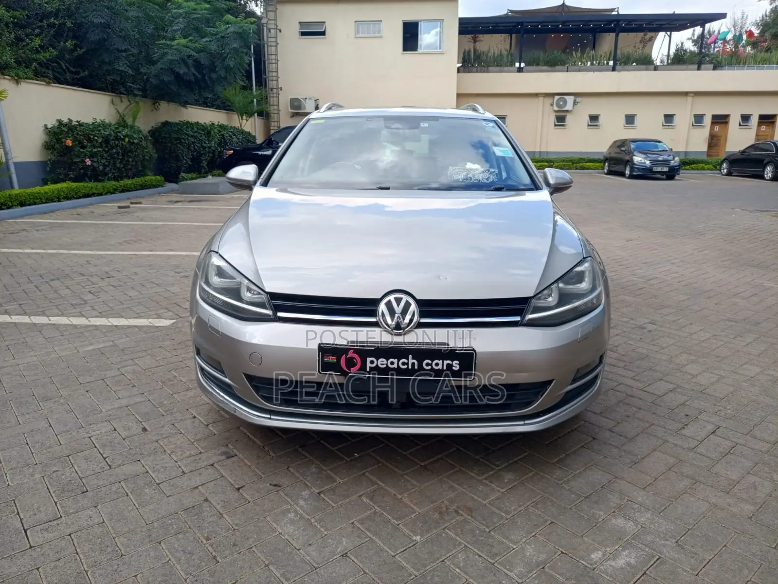 Volkswagen Golf TSI 2-Door FWD 2016 Silver