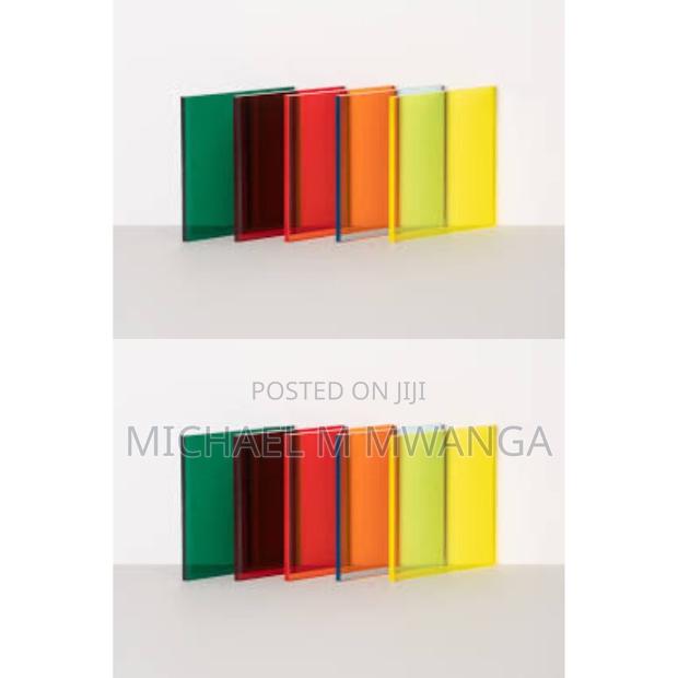 Hard-Wearing Colored Acrylic Perspex Sheets