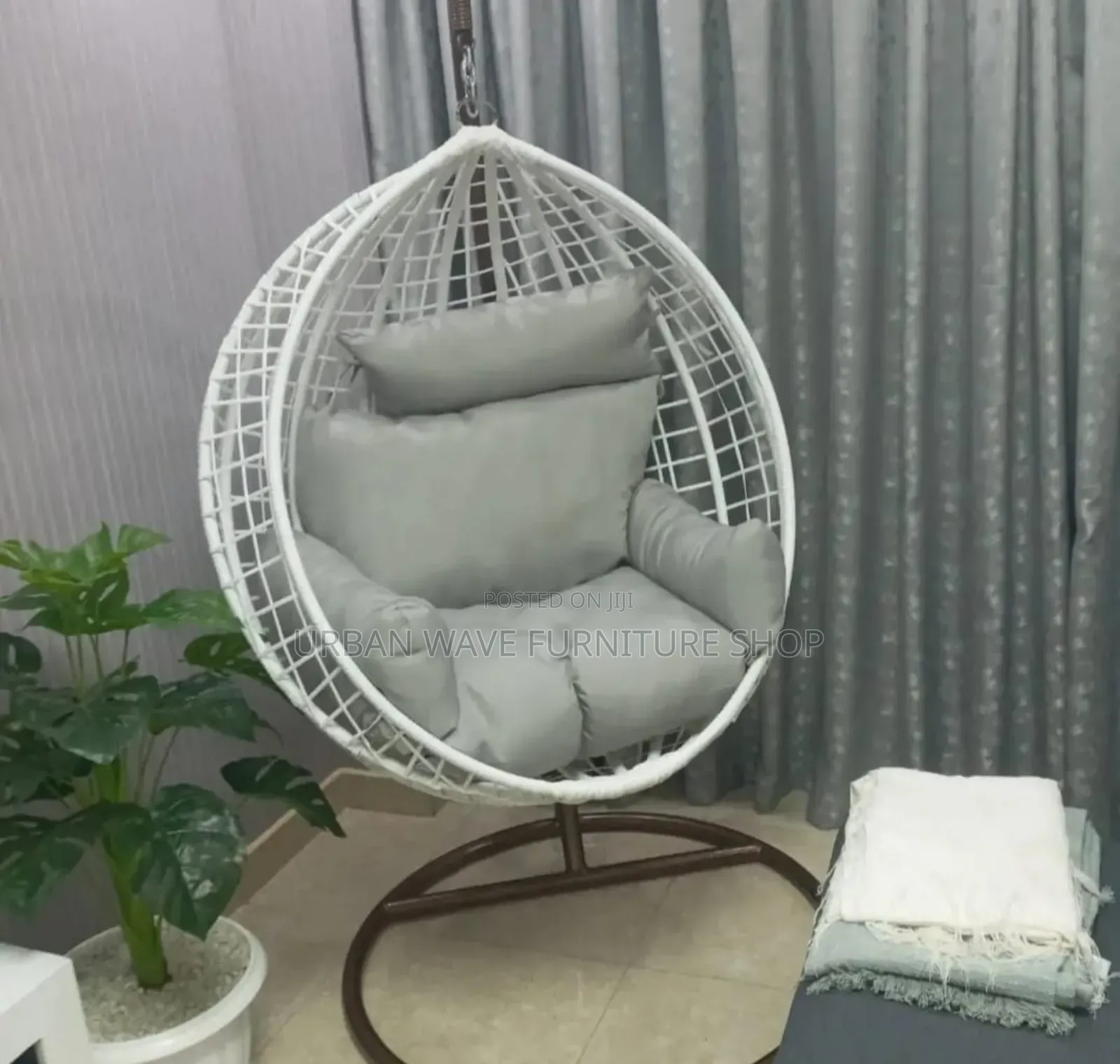 Swinging Chair