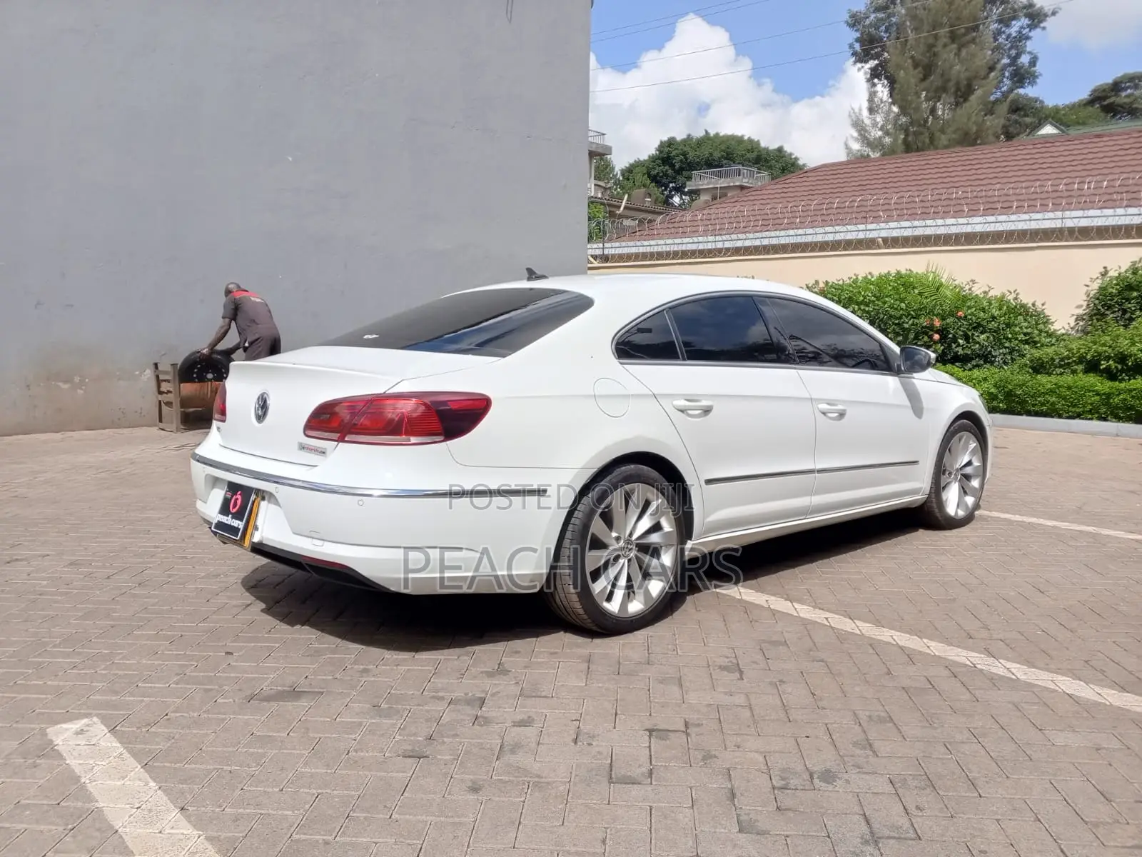 Volkswagen Passat S 4dr Sedan (1.8L 4cyl Turbo 5M) 2015 White