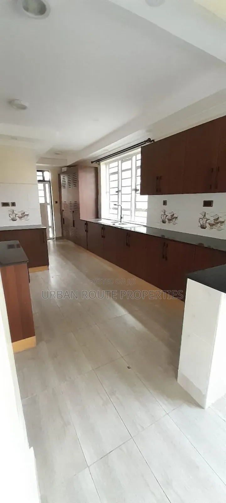 4bdrm Townhouse / Terrace in Ondiri, Kikuyu for rent