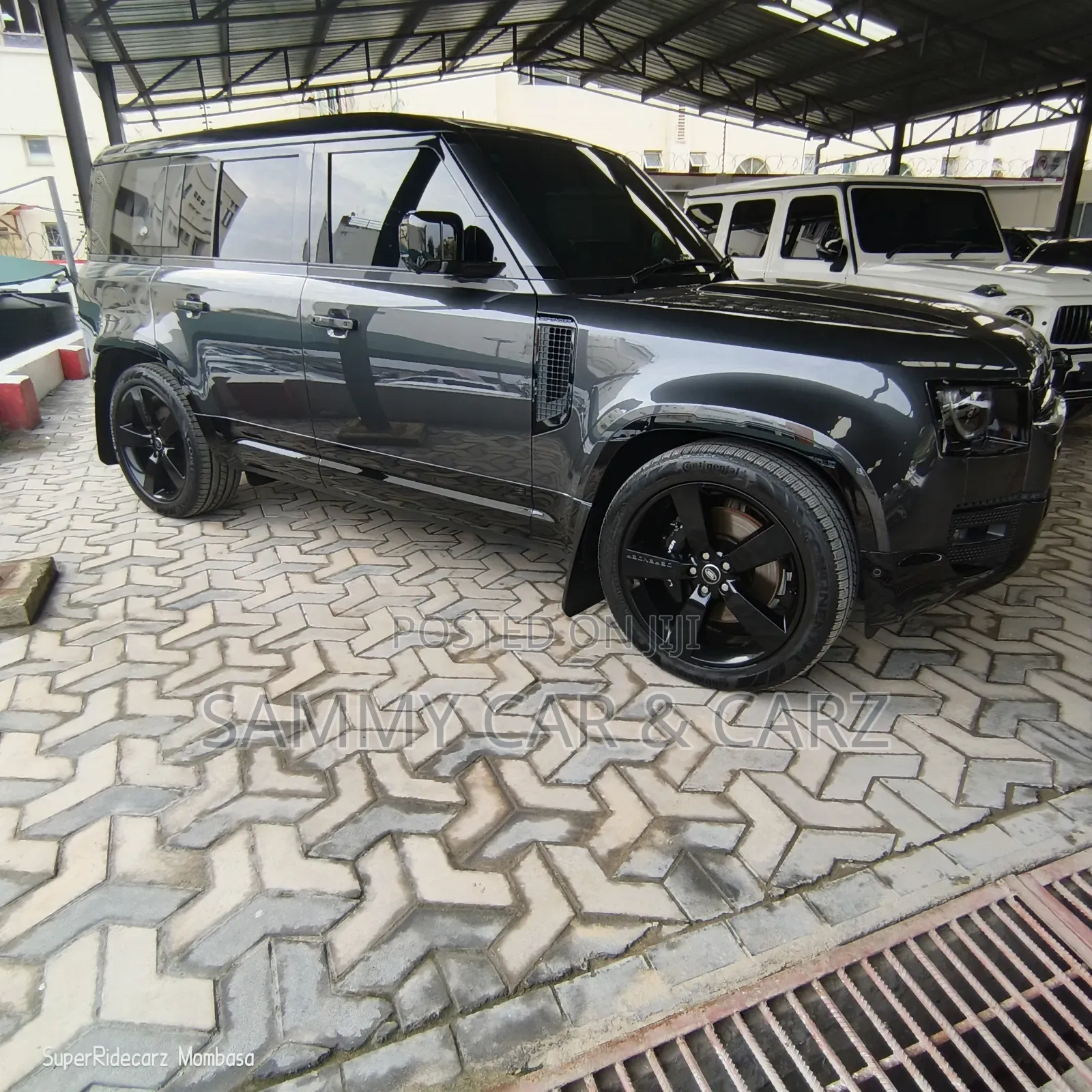 Land Rover Defender 2023 Gray