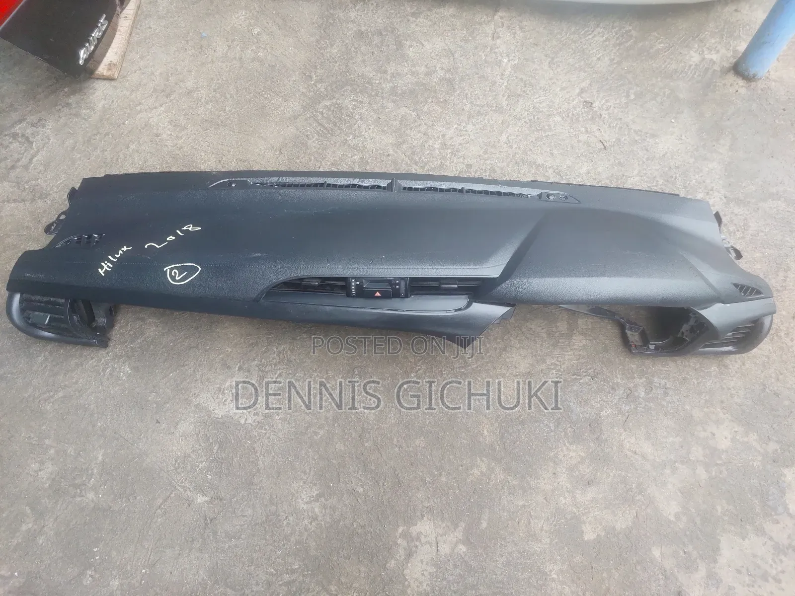 Dashboard Hilux Revo 2018