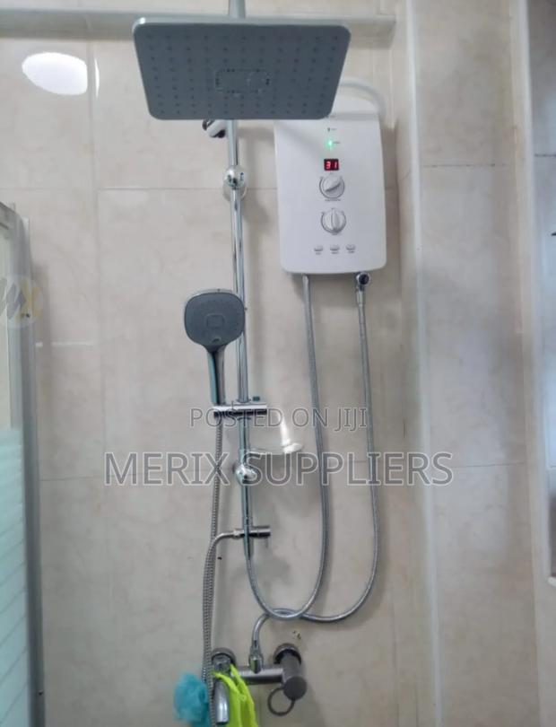 Instant Shower Water Heater With Rain Shower Set - main view