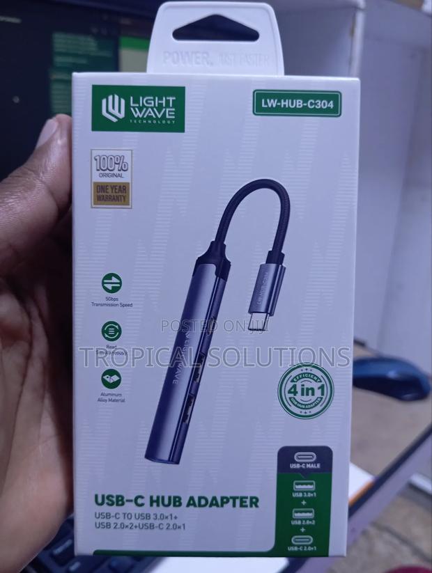 Lightwave Usb Hub Adapter Usb-C Hub Adapter - main view