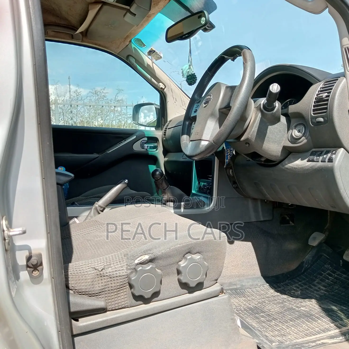 Nissan Pathfinder LE 4x4 2005 Silver