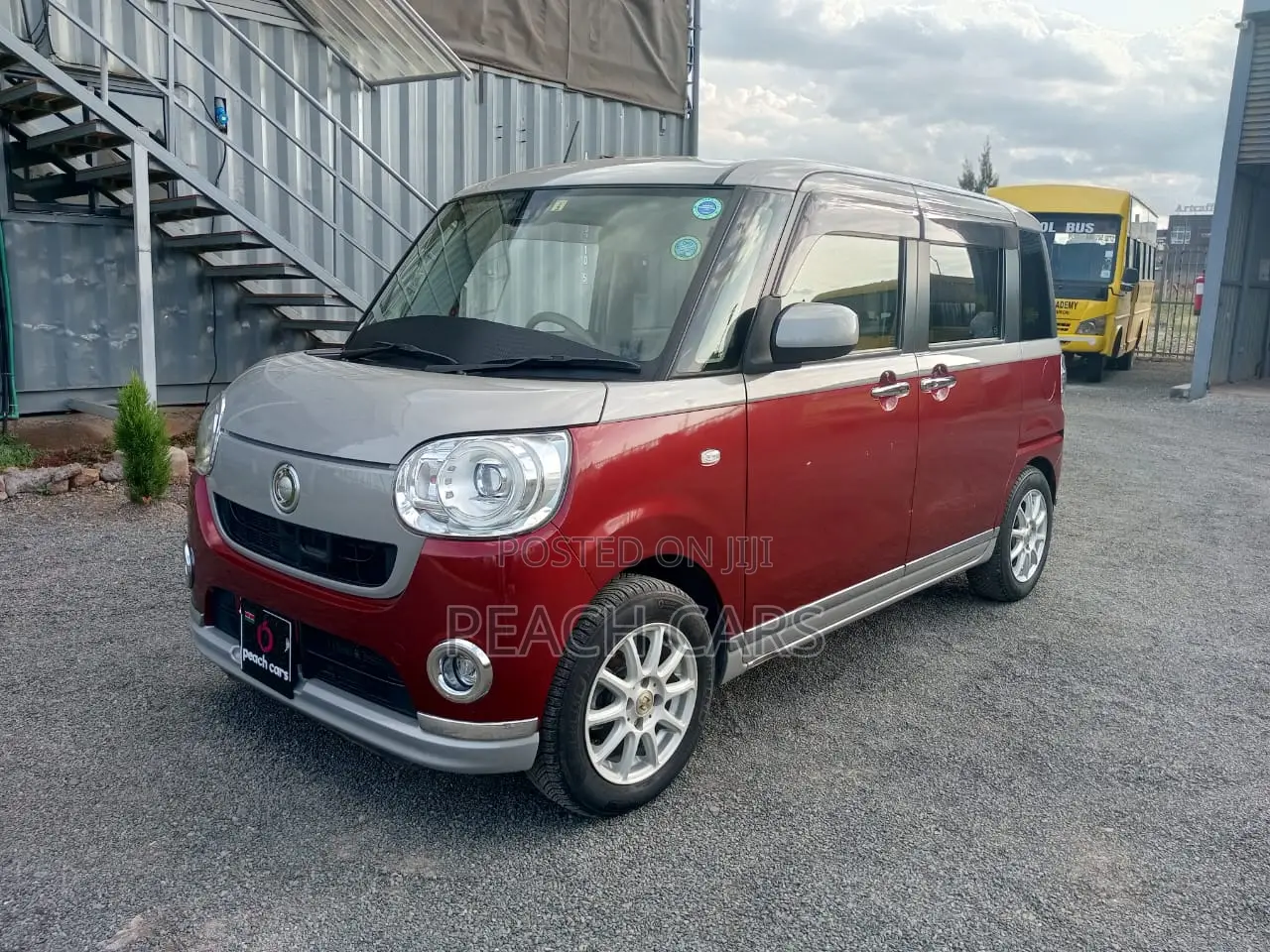 Daihatsu Move 2017 Red