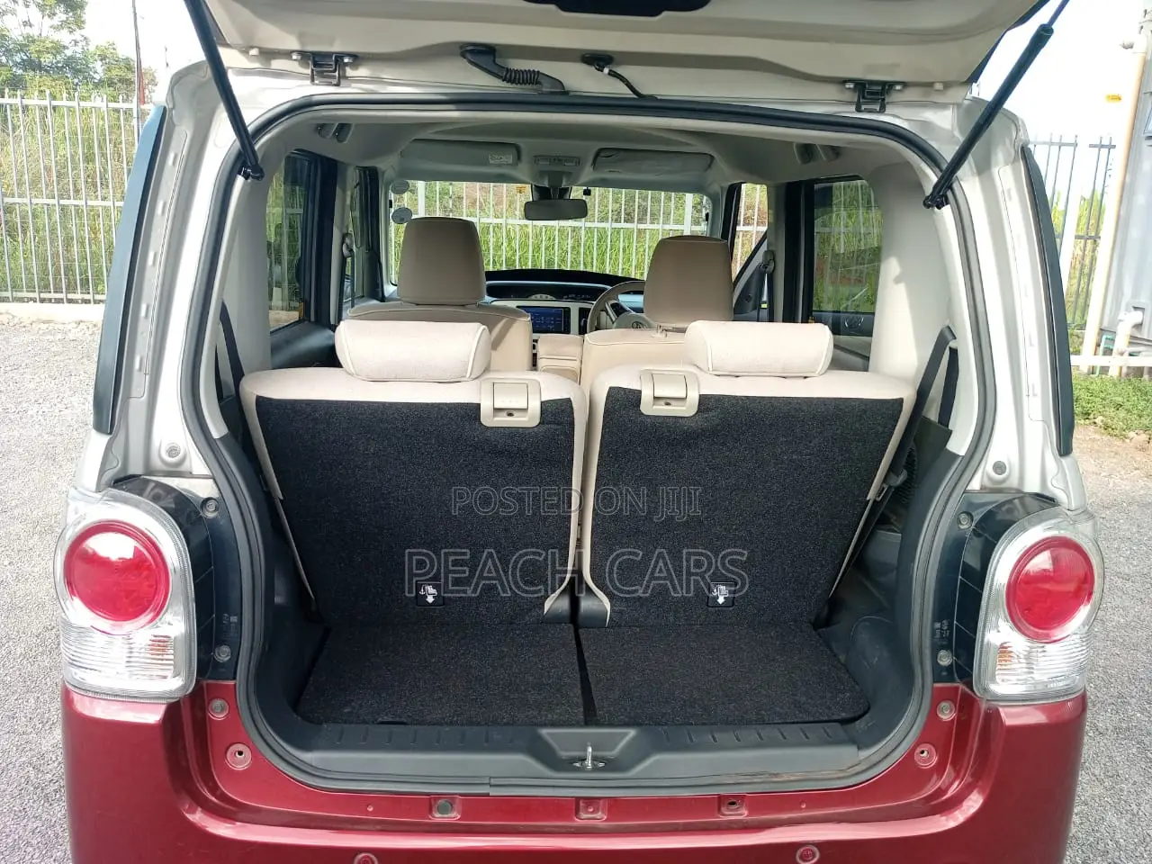 Daihatsu Move 2017 Red