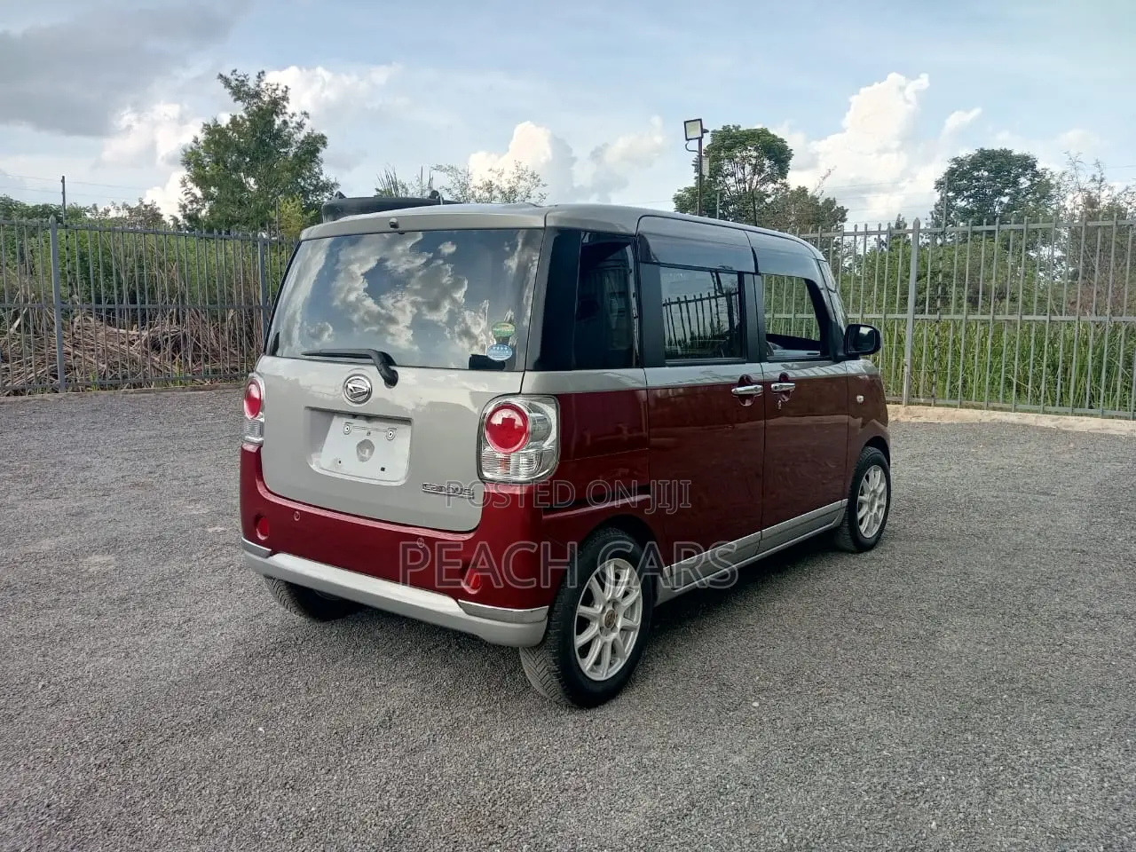 Daihatsu Move 2017 Red