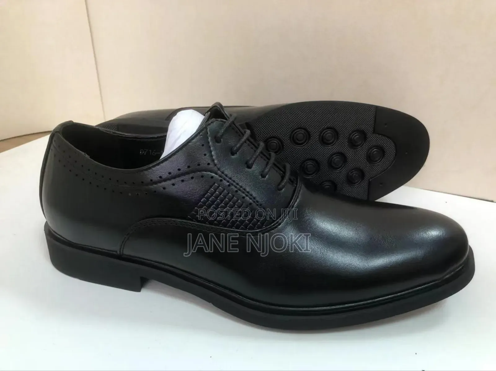 Men Shoes Races