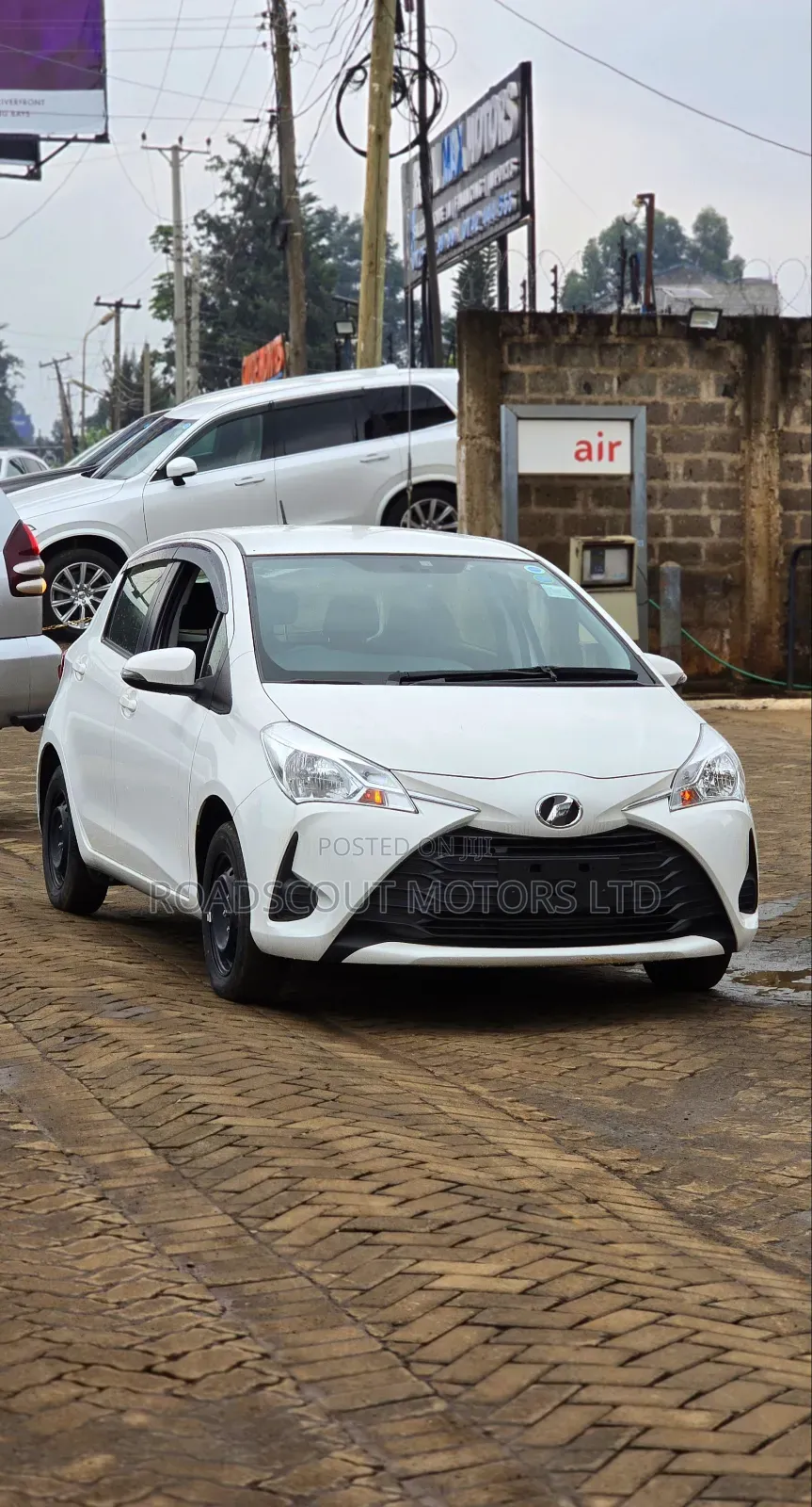 Toyota Vitz 2018 White