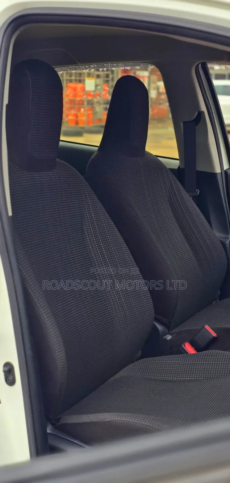 Toyota Vitz 2018 White