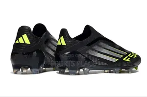 Adidas F50 Elite Laceless Fg - Black Football Boots.