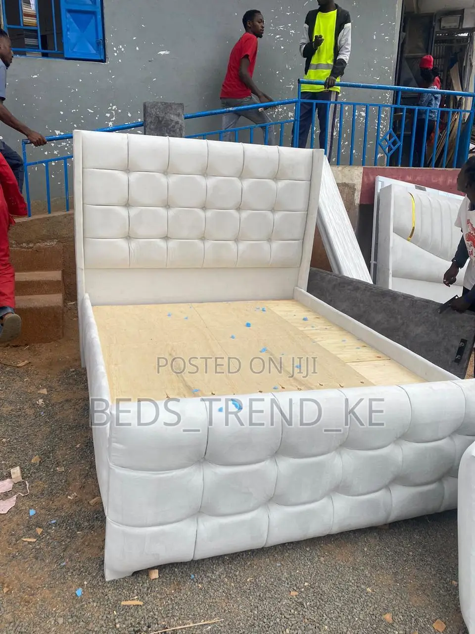Fine 6 by 6 Modern Bed