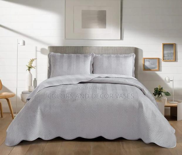 Soft *Velvet* Bedcovers 
With 2 Pillow Cases
Size *7/8* - thumbnail 3