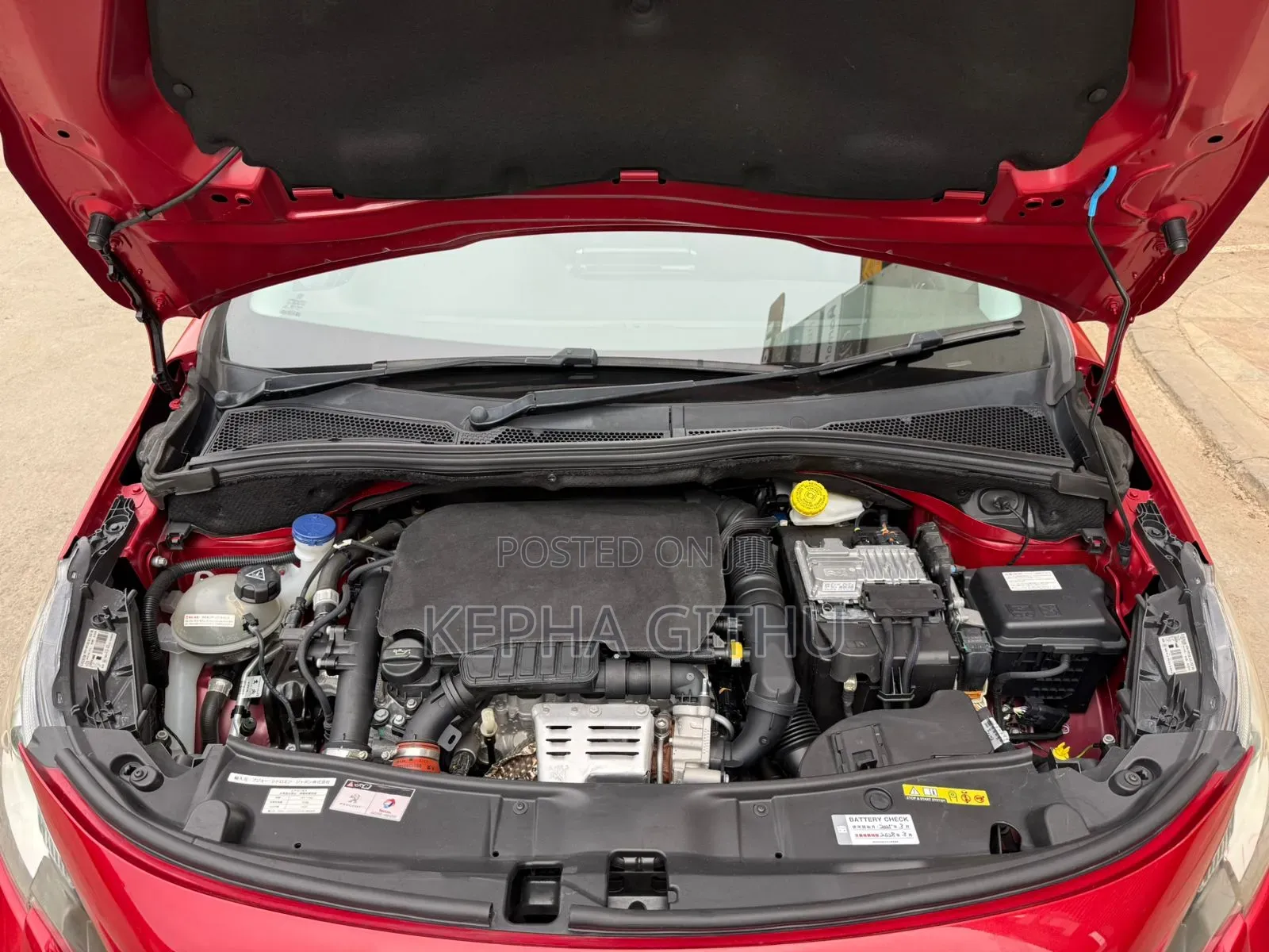 Peugeot 2008 1.2 PureTech (130 Hp) 2019 Red